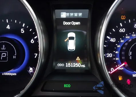 2014 Hyundai Santa Fe Sport 2.0L Turbo z USA, uszkodzony, nr VIN 5XYZU3LA4EG161986